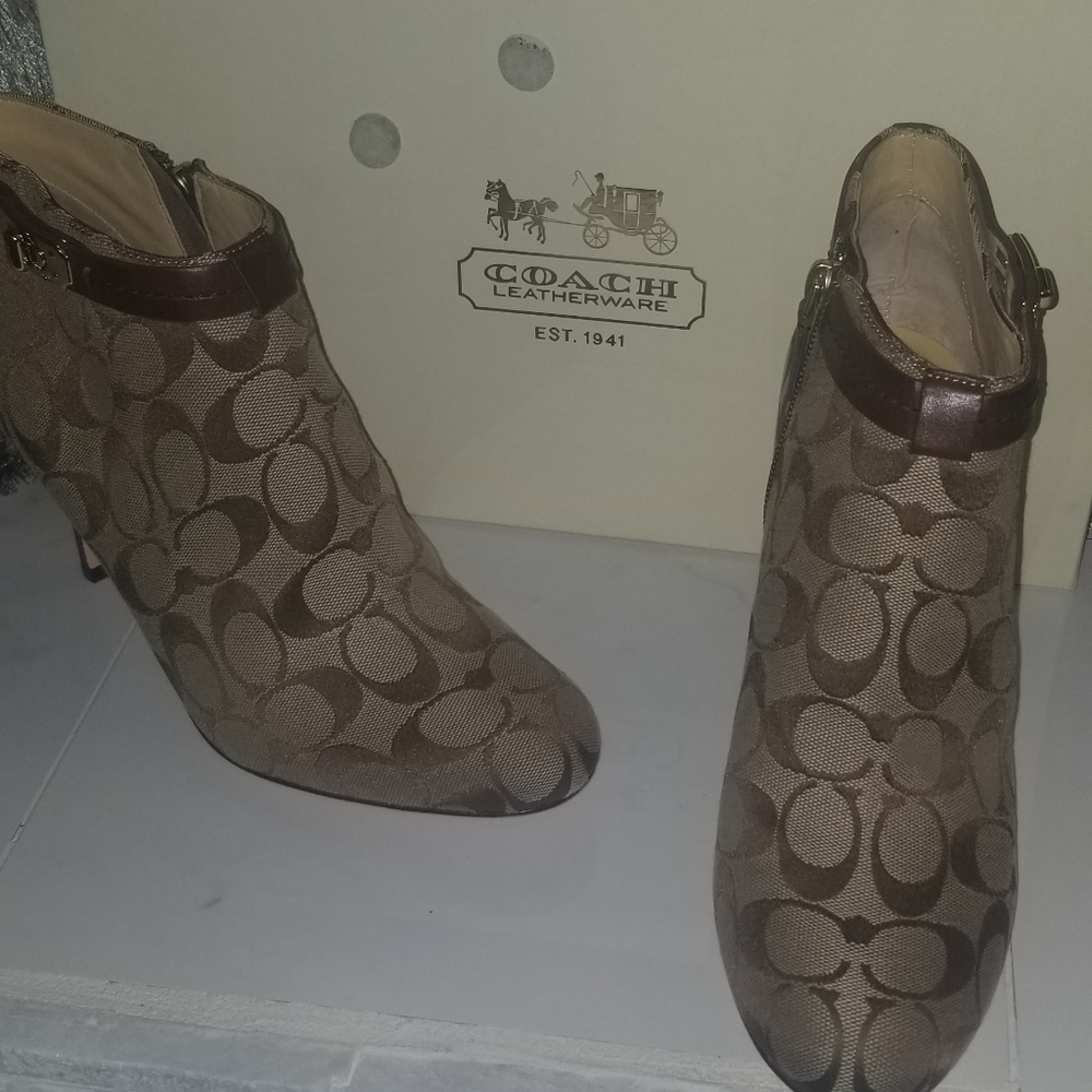 Boots - Picture 2 of 3